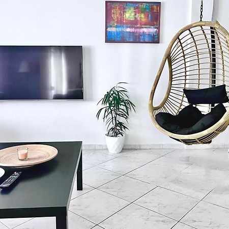 Central 7 - Stylish Apartment Komotini Buitenkant foto