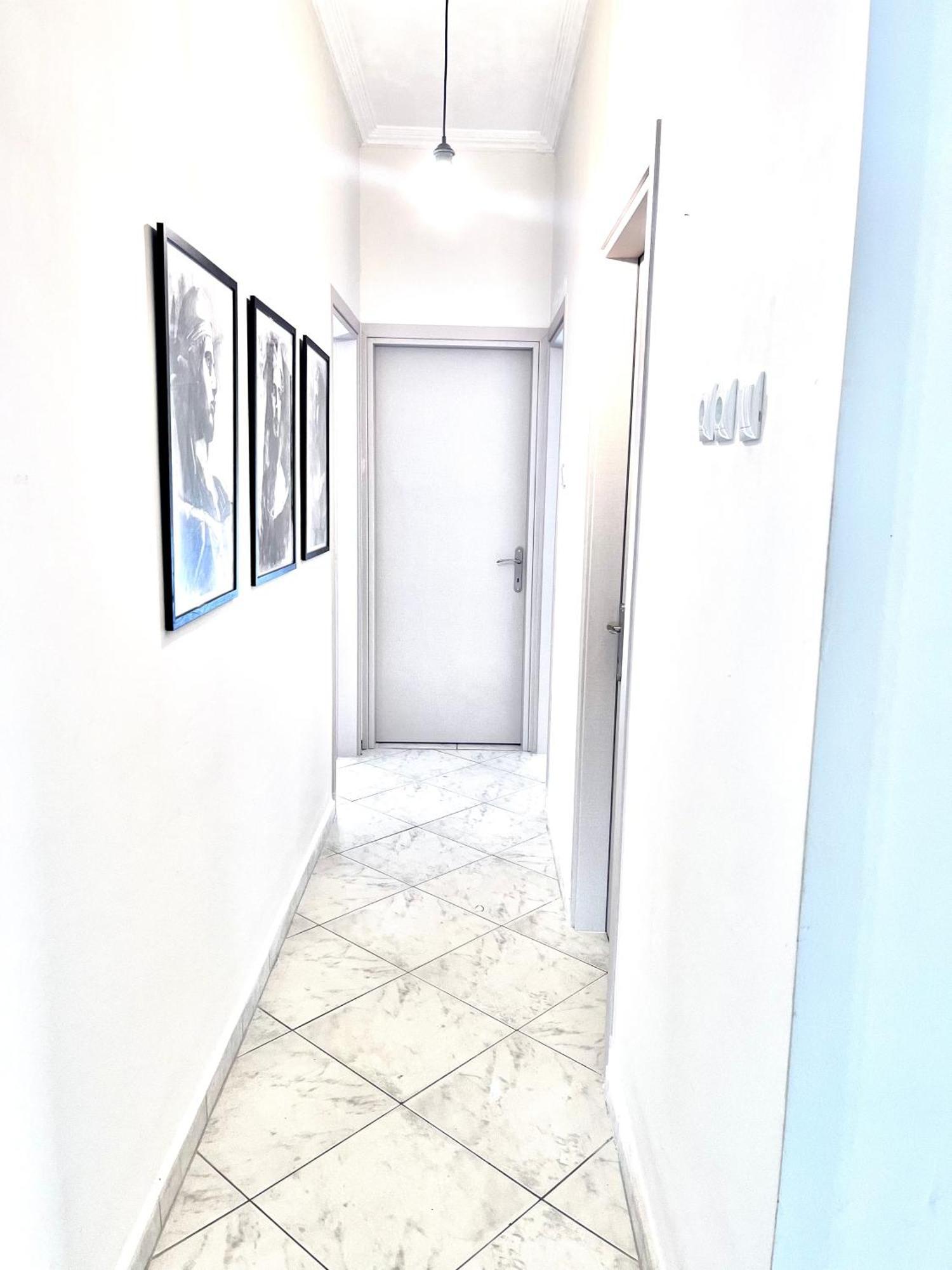Central 7 - Stylish Apartment Komotini Buitenkant foto